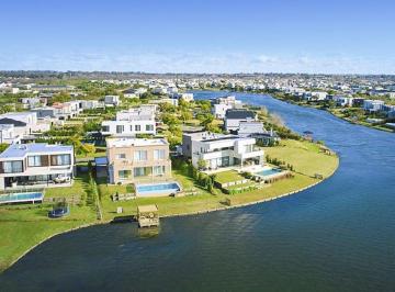 Terreno · 951m² · Venta Lote Al Agua Barrio Orillas Puertos Financia