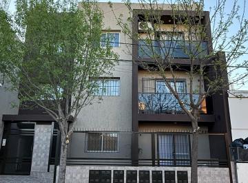 Departamento de 5 ambientes, Córdoba · Departamento de 2 Dorm. con Patio!