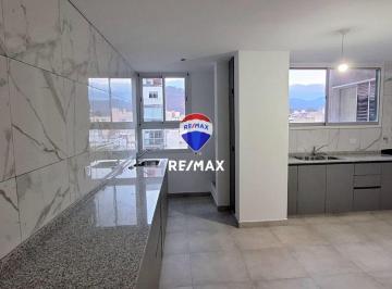 Departamento · 112m² · 4 Ambientes · Venta de Departamento de 3 Dorm., Centro