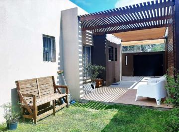 Casa · 67m² · 2 Ambientes · 1 Cochera · Venta Casa 3 Ambientes Gral Rodriguez Apto Credito