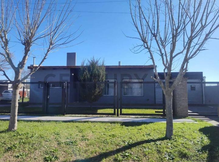 Casa · 126m² · 3 Ambientes · 2 Cocheras
