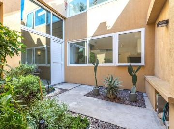 PH · 71m² · 2 Ambientes · PH en Monte Castro
