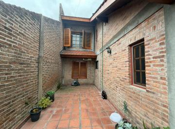 ZUN-ZUN-1760_2 · Casa 4 Ambientes. | Congresales Al 2800