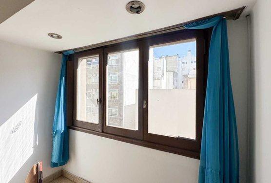 Departamento de 2 Ambientes Cerca de Plaza Colón