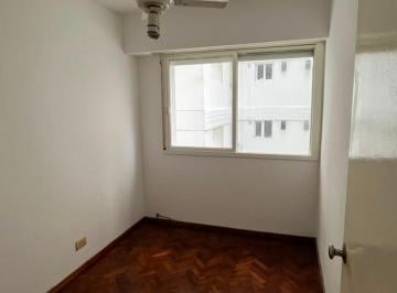 Departamento de 4 ambientes, Rosario · Departamento en Excelente Estado Laprida 1184