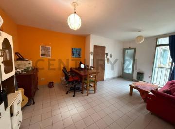 PH · 42m² · 2 Ambientes · PH de 1 Dormitorio La Plata en Venta