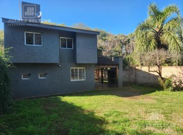 Casa · 160m² · 6 Ambientes · 1 Cochera · Alquiler - Casa de 3 Dorm. Villa Allende - Iquique 550, Lomas Este