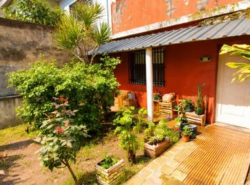 Casa · 77m² · 3 Ambientes · 1 Cochera · Venta Casa 3 Ambientes San Justo