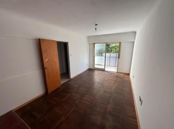 PH · 59m² · 3 Ambientes · PH en Alquiler 116 Entre 61 Y62