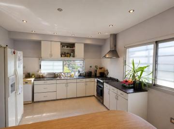 PH · 95m² · 3 Ambientes · 1 Cochera · Venta PH 3amb Jardín Cochera Bernal Este Quilmes