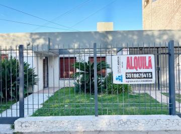 Casa de 7 ambientes, Córdoba · Excelente Casa en Alto Verde! 3 Dorm, Patio C/ Pileta
