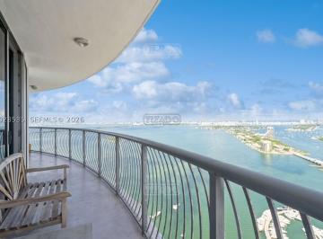 Departamento · 90m² · 2 Ambientes · 1 Cochera · Departamento en Venta en Edgewater, Miami, Florida