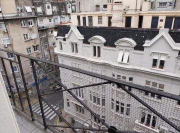 Departamento de 2 ambientes, Recoleta · Departamento de 2 Ambientes Al Frente con Balcon Ubicado en Juncal y Arenales