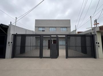 PH · 130m² · 4 Ambientes · 1 Cochera · Duplex Moderno con Jardin Privado - 130 m² Cubiertos + Jardin