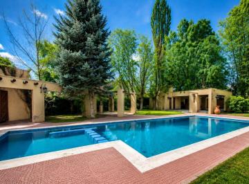 Casa de 7 ambientes, Vistalba · Capital Prop Vende Casa, Gran Oportunidad Calle Guardia Vieja Vistalba (Jig)