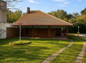 Casa · 3 Ambientes · 2 Cocheras · Casa en Lujan