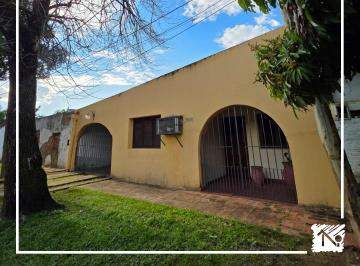 Casa de 3 ambientes, Paso de la Patria · Venta: Casa en Paso de La Patria - Moreno 145
