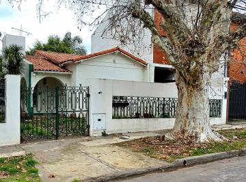 Casa · 239m² · 4 Ambientes · 2 Cocheras · Venta Casa C Lote Mas Dpto Mono Ideal Desarrollo