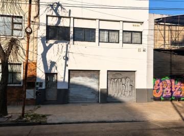 Bodega-Galpón · 350m² · Galpón - Depósito de 350 m² - Piñeyro, Avellaneda - Alquiler