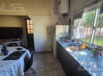 PH · 47m² · 2 Ambientes · PH | 2 Ambientes | Patio | Entrada Independiente | Potencial | Morón Sur