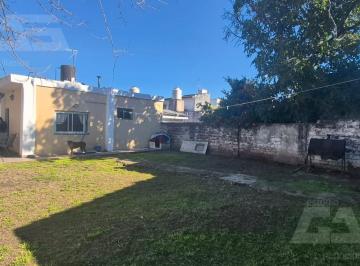 PH · 47m² · 2 Ambientes · PH | 2 Ambientes | Patio | Entrada Independiente | Potencial | Morón Sur