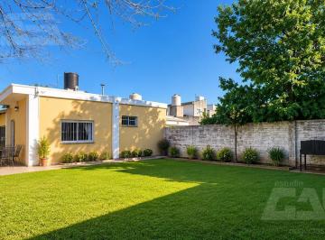 PH · 47m² · 2 Ambientes · PH | 2 Ambientes | Patio | Entrada Independiente | Potencial | Morón Sur