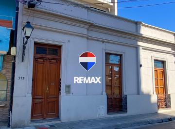 Departamento · 68m² · 3 Ambientes · Venta Departamento un Dormitorio con Patio Centro