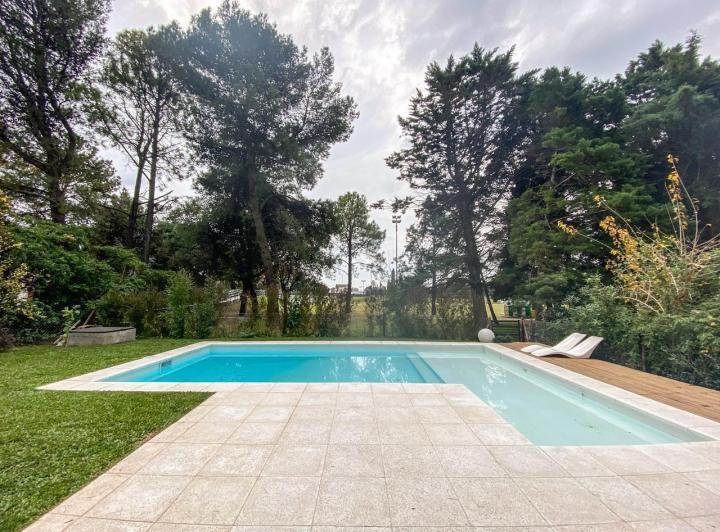 Casa · 170m² · 4 Ambientes · 1 Cochera