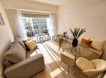Departamento · 34m² · 2 Ambientes · En Venta Dos Ambientes a La Calle con Balcon, Plaza Colon