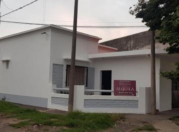 Casa de 4 ambientes, La Plata · Casa de 120 m² con 2 Dorm. en Alquiler en La Plata
