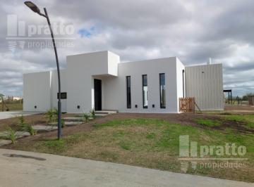 Casa · 183m² · 6 Ambientes · Casa en Laguna Grande