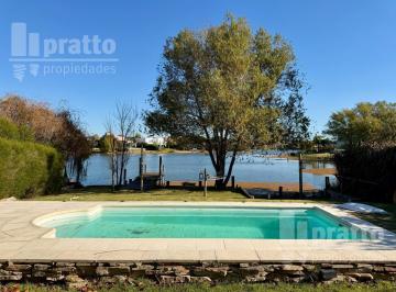 Casa · 170m² · 4 Ambientes · 4 Cocheras · Impecable Casa en San Marco a La Laguna!