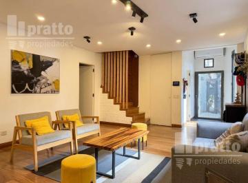 Casa · 164m² · 5 Ambientes · 2 Cocheras · Casa en 2 Plantas, Excelente Ubicacion