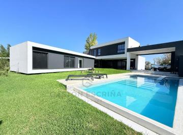 Casa · 340m² · 5 Ambientes · 10 Cocheras · Casa en General Rodriguez