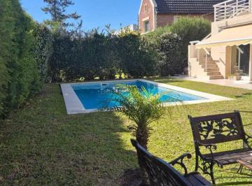 Casa · 351m² · 6 Ambientes · 1 Cochera · Casa en Venta en Las Glorietas, Nordelta, Tigre