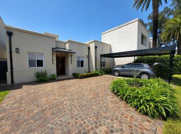 Casa · 480m² · 5 Ambientes · 2 Cocheras · Casa en Muñiz Barrio Cerrado La Arbolada