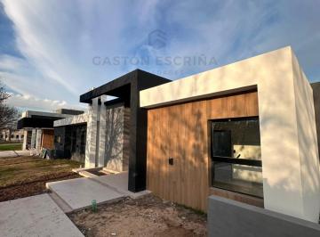 Casa · 164m² · 4 Ambientes · 4 Cocheras · Casa en General Rodriguez