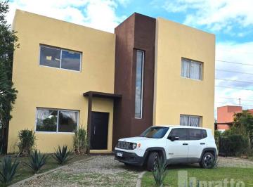 Casa · 150m² · 5 Ambientes · Casa en Venta en San Francisco