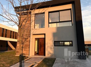 Casa · 165m² · 4 Ambientes · 2 Cocheras · Casa en Vila Marina