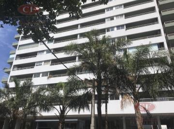 frente · Departamento de 2 Ambientes en Alquiler, Olivos – Edificio One
