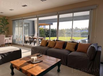 Casa · 270m² · 7 Ambientes · 5 Cocheras · Casa en Venta de 6 Ambientes con Pileta y Vista Al Lago en La Comarca, General Pacheco Tigre