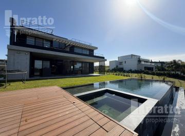 Casa · 432m² · 6 Ambientes · 4 Cocheras · Casa en Virazon