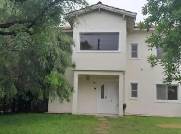 Casa de 5 ambientes, Escobar · Casa en Alquiler Barrio Cerrado Alamo Alto