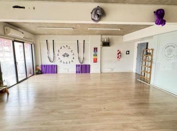 Oficina comercial · 58m² · Venta C/renta Espacio Apto Prof Pque. Patricios