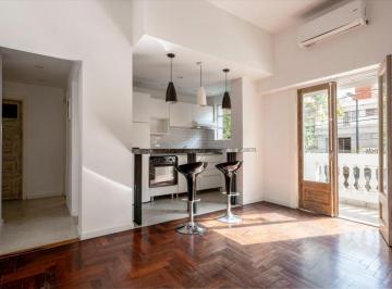 Departamento de 3 ambientes, Palermo · Excelente 3 Amb Frente C/balcón, Ubicado en Palermo Hollywood. Reciclado a Nuevo! Todo Luz!