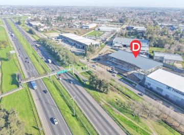 Local comercial · 2600m² · Local 02 en Alquiler, Paso del Rey, Moreno