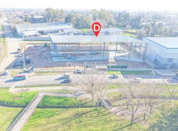 Local comercial · 2600m² · Local 03 en Alquiler, Paso del Rey, Moreno