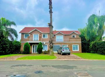 Casa · 380m² · 4 Dormitorios · 2 Cocheras · Vendo Funes Hills San Marino Lote 087 Barrio Privado