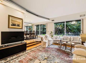 Casa de 5 ambientes, Recoleta · Quintana 200 Casa Amueblada