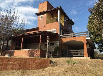 Casa · 250m² · 7 Ambientes · 2 Cocheras · Venta de Casa en Salsipuedes